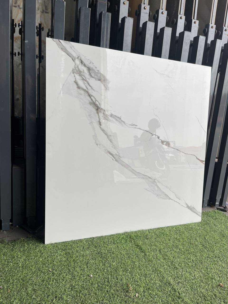 800X800 ALFIO WHITE (3) 800X800 ALFIO WHITE 3