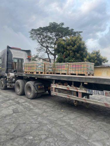 CÁC CONTAINER GẠCH NHẬP KHẨU ẤN ĐỘ LIÊN TỤC BÀN GIAO CHO CÔNG TRÌNH NHÀ Ở XÃ HỘI 1 z7638417872948 a22539b38e66214be50451d9d8c358ce